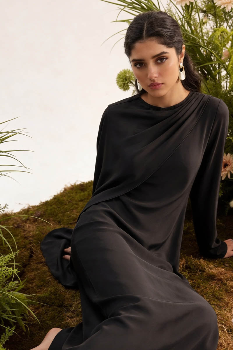 'Lina' Drape Set in Midnight Black