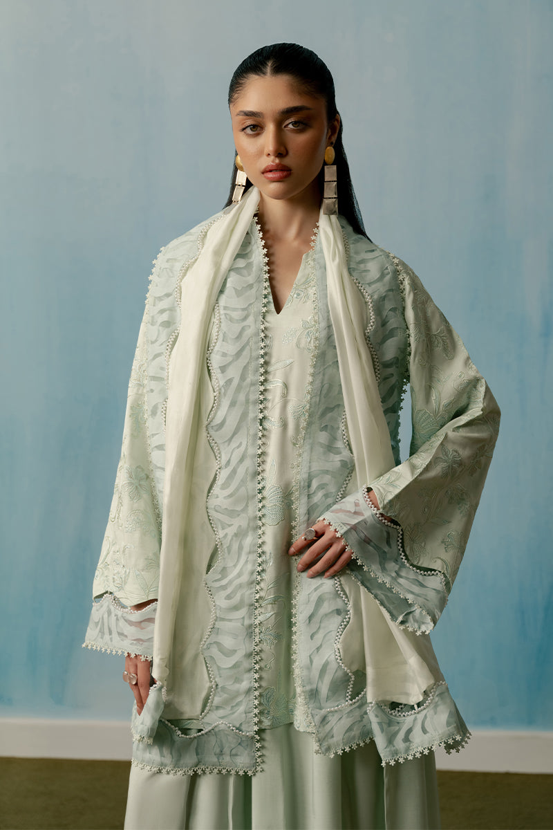 'Maya' Embroidered Set
