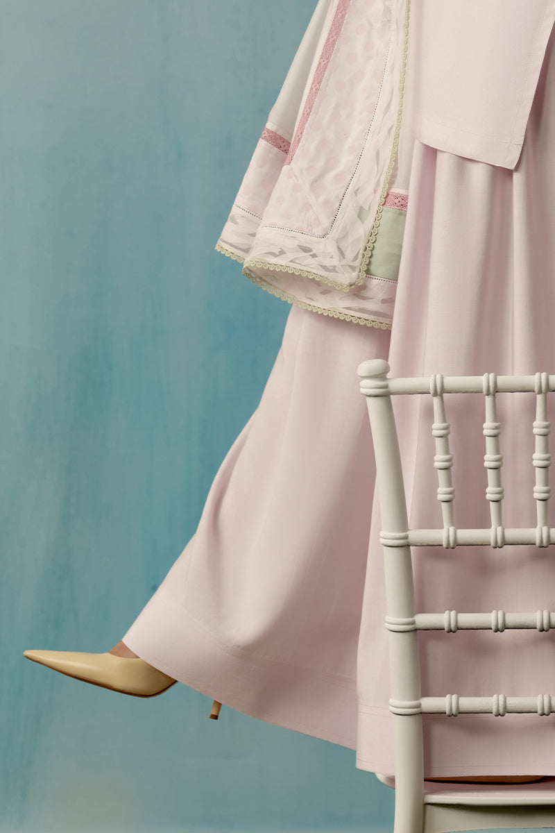 'Niloufar' Embroidered Set