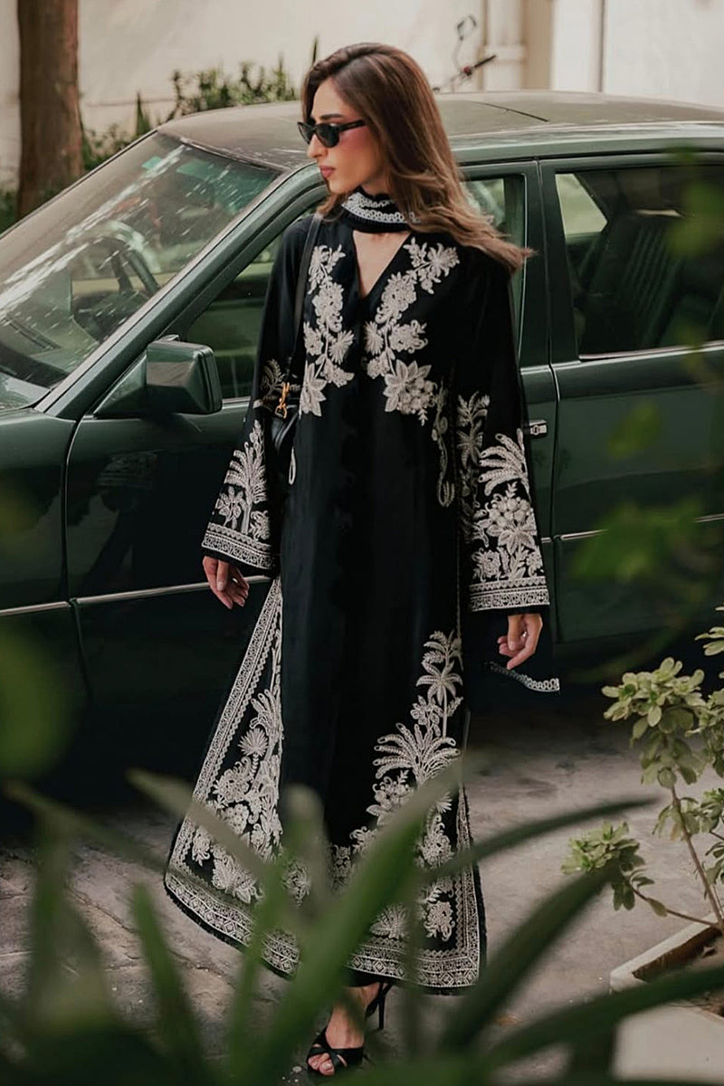 'Layla' Embroidered Set