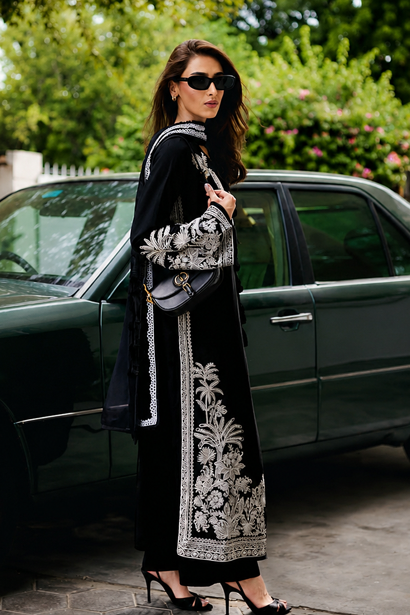 'Layla' Embroidered Set